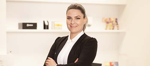 Angela Malerba Hörakustikerin Bild kommt noch